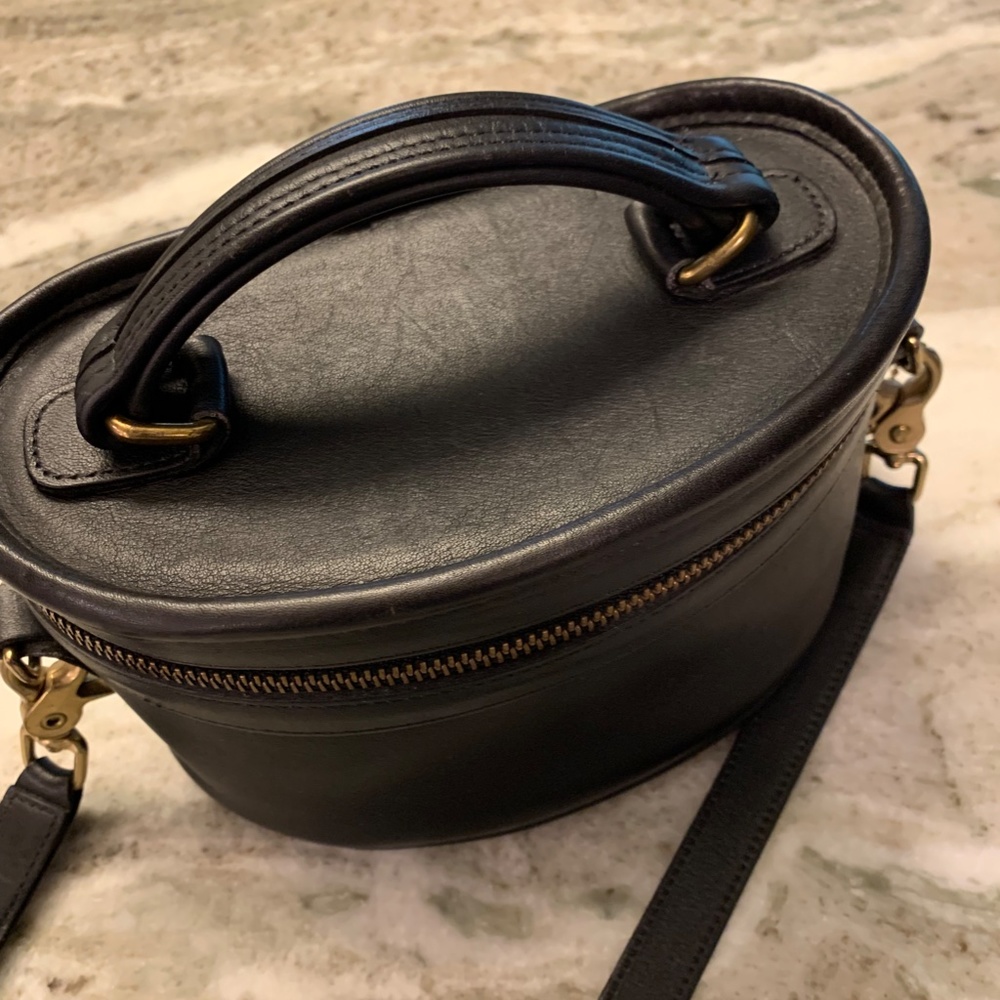 Coach Black Leather Train Case Bag Style 9955. Excell… Gem